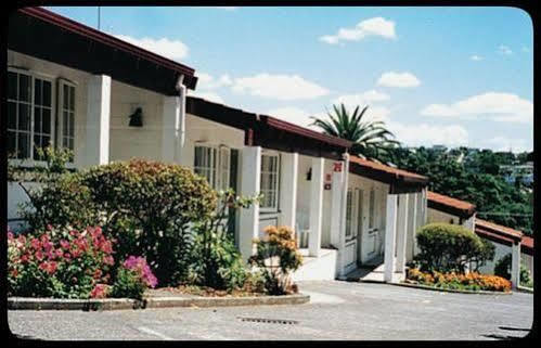 Browns Bay Olive Tree Motel & Apartment Okura Bush Exterior photo